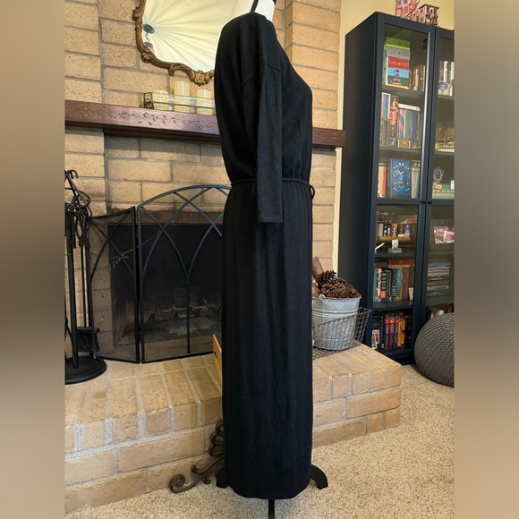 SOFT JOIE Maxi Long Sleeve Drawstring Black Dress w/ Slit - Picture 2 of 9
